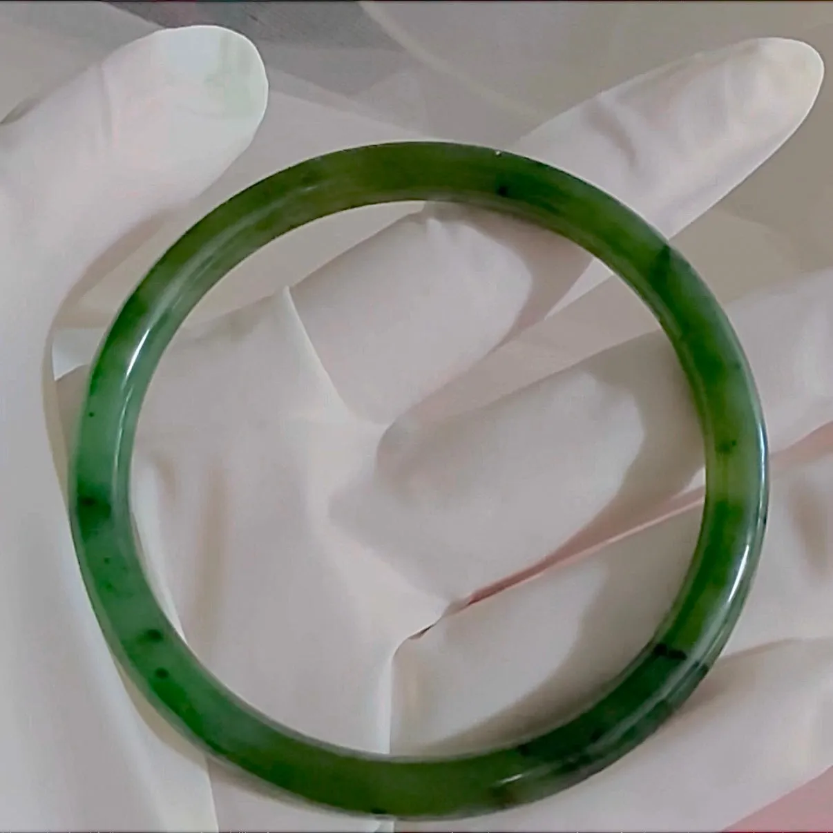 Certified Genuine Siberian bright green nephrite jade mini bracelet bangle - inner diameter 56.7mm