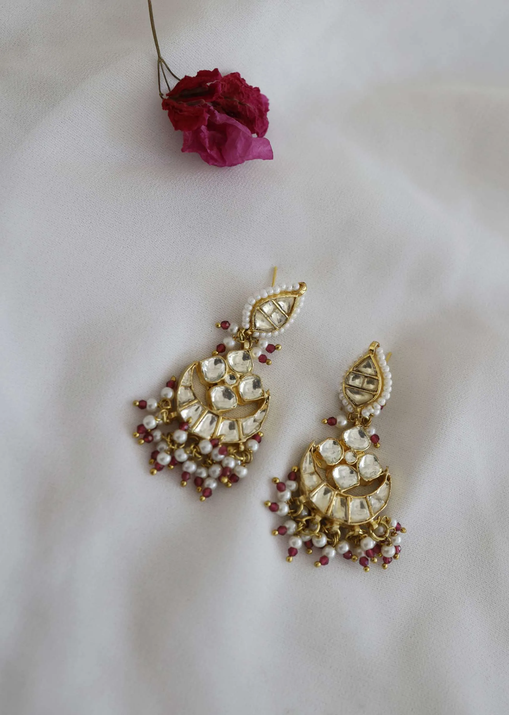 Gold Plated Pink Kundan Necklace And Earring Set In Silver Alloy